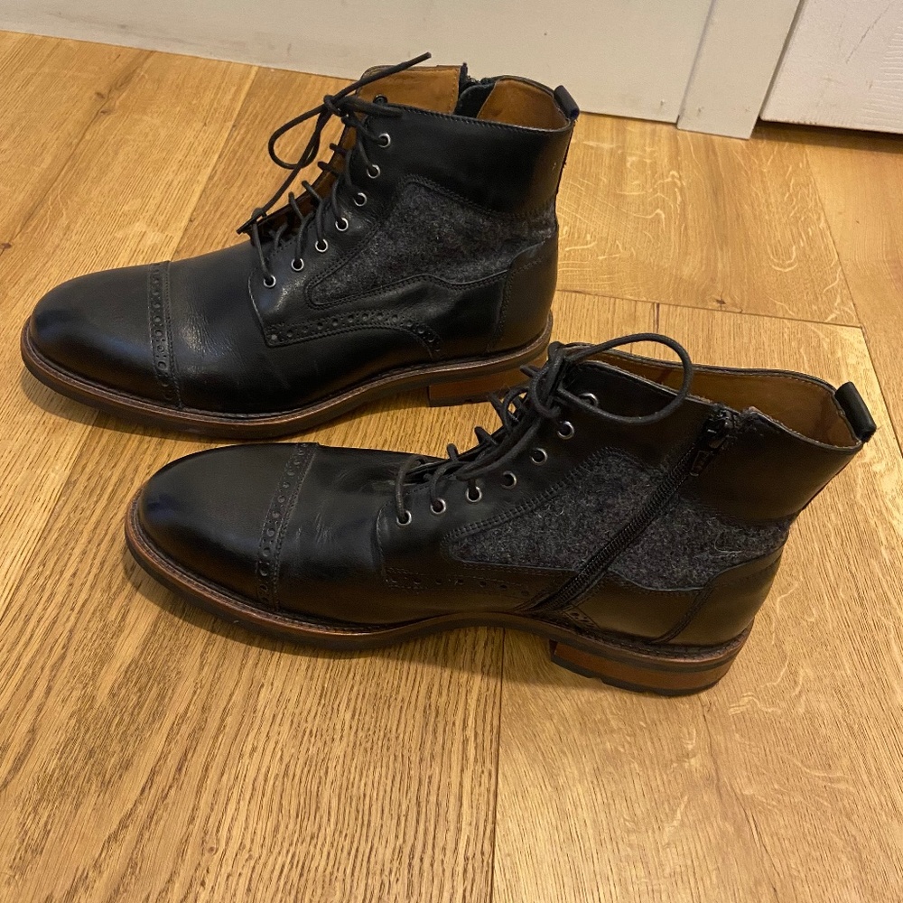 Black Leather J&M 1850 Wingtip Boot